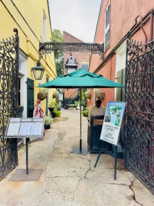 Pat O'Brien's Courtyard Restaurant