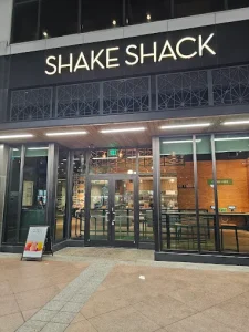 Shake Shack Canal Place