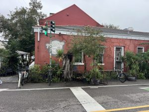 Flora Gallery & Coffee Shop