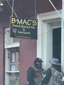 B Mac's