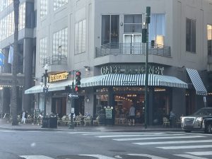Cafe Beignet, Canal Street