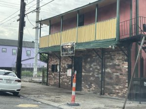 Goldy's Lounge