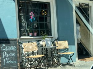 Sirena's Psychic Parleure